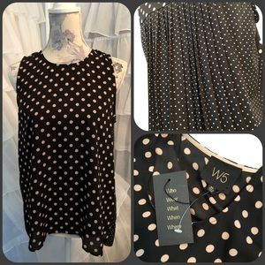 Polka dot shirt with pleated back